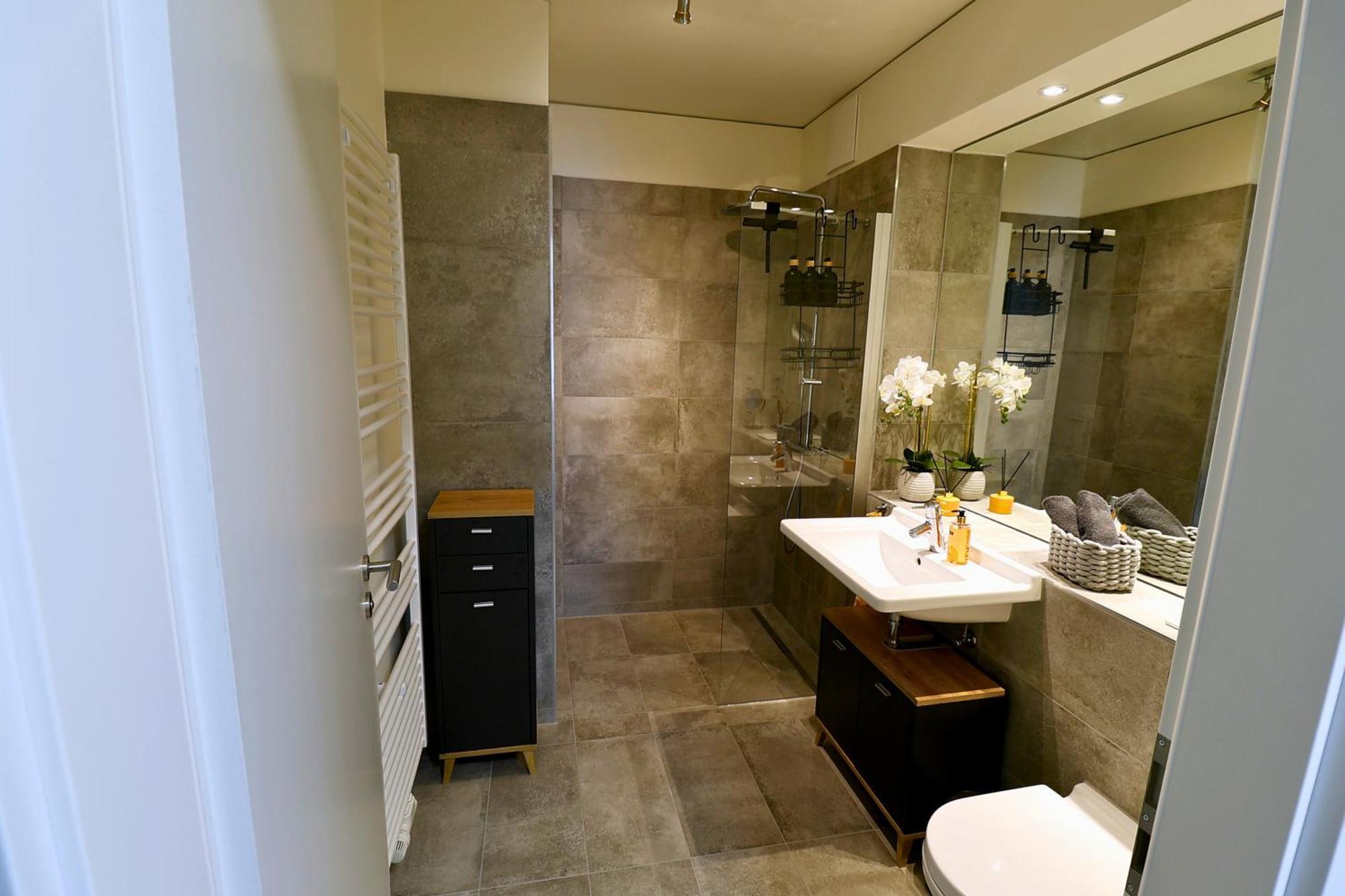 Relaxrefugium Luxus - Kueche, Arbeitsplaetze, Stellplatz & Komfort Fuer Bis 6 Gaeste Königs Wusterhausen Dış mekan fotoğraf